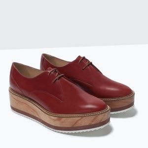 WOODEN SOLE LEATHER BLUCHERS